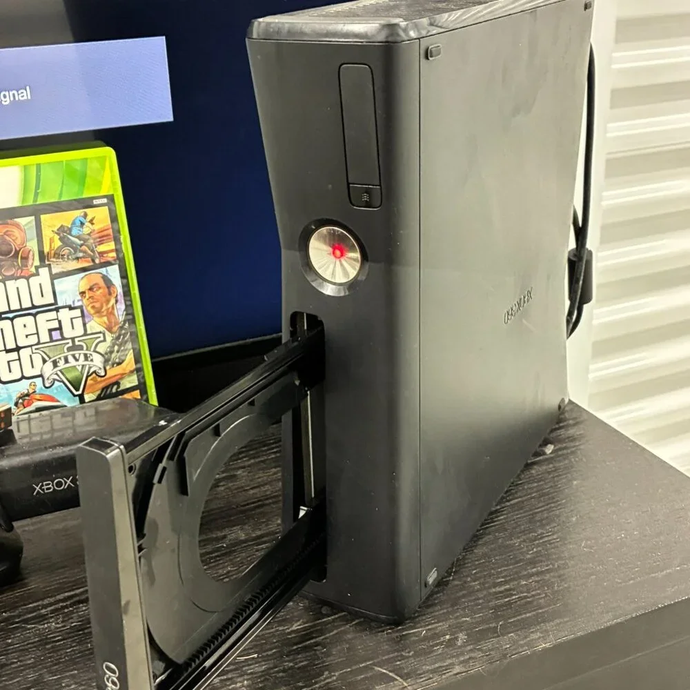 Xbox 360 S Slim 1439 Console Huge Lot For Parts Repair 13 Games 2 Controllers
